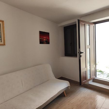 Rd22 Apartment ロヴィニ エクステリア 写真