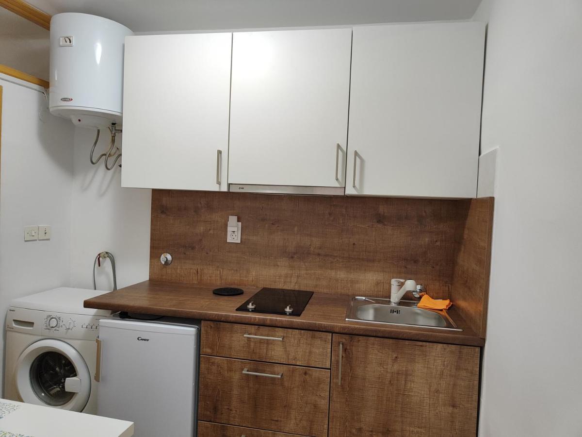 Rd22 Apartment ロヴィニ エクステリア 写真