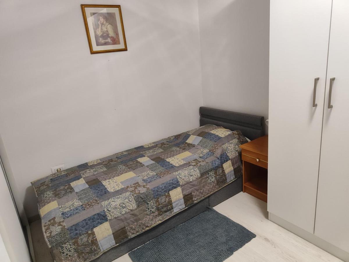 Rd22 Apartment ロヴィニ エクステリア 写真