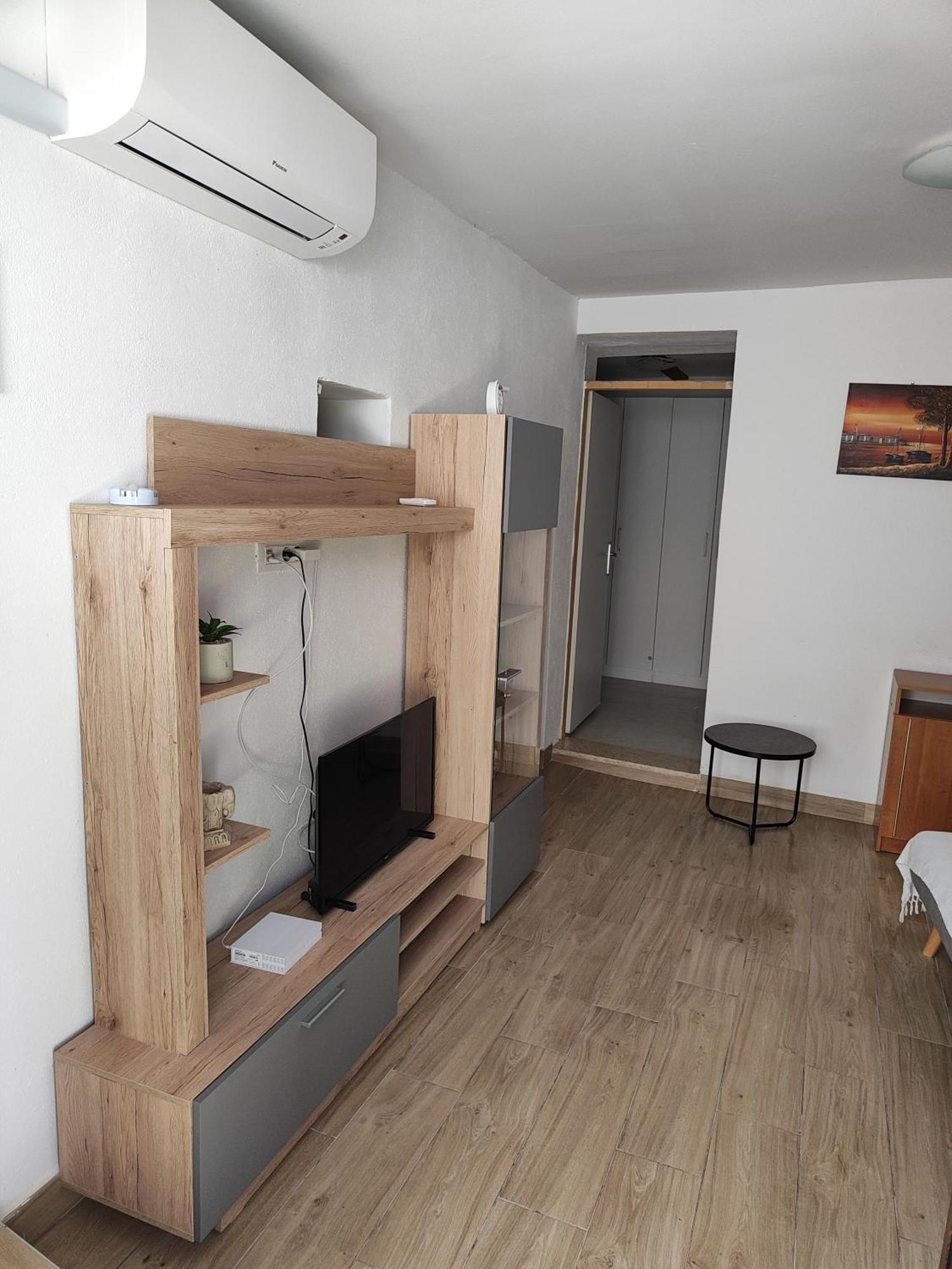 Rd22 Apartment ロヴィニ エクステリア 写真